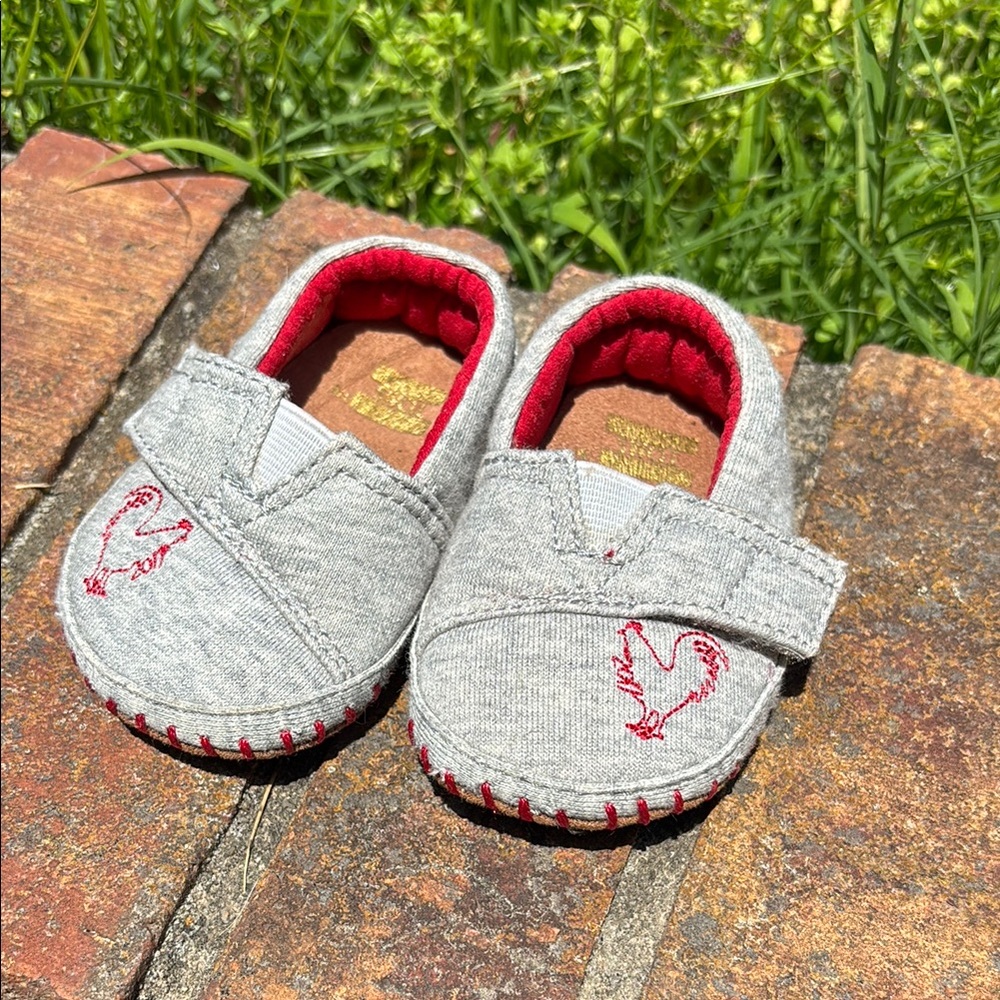 Toms Baby Walker Moccasins Gray Red Velcro